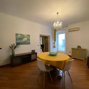Via Azuni Appartamento